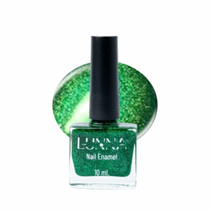 GLITTERY EMERALD NAIL ENAMEL